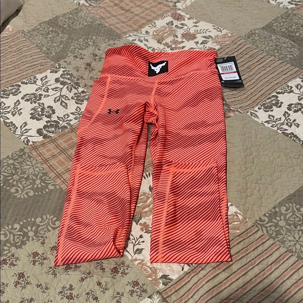 Under Armour Women’s Coral Striped Leggings XS